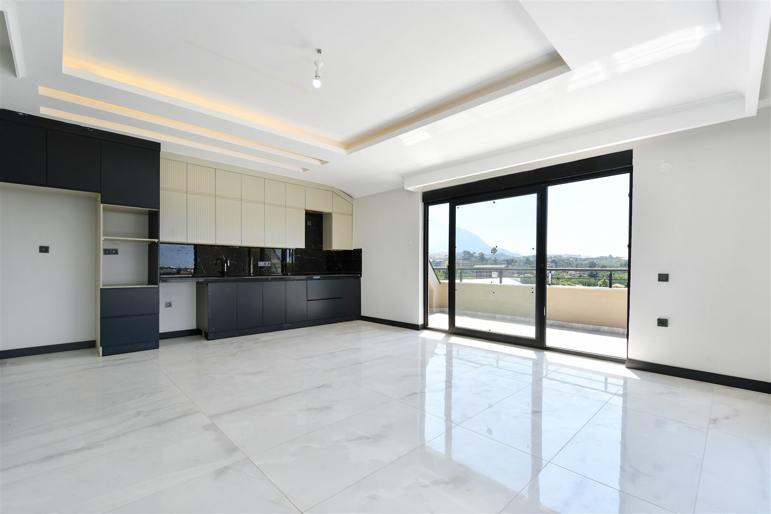 Ters duplex 3+1 in a new complex, Oba - Alanya