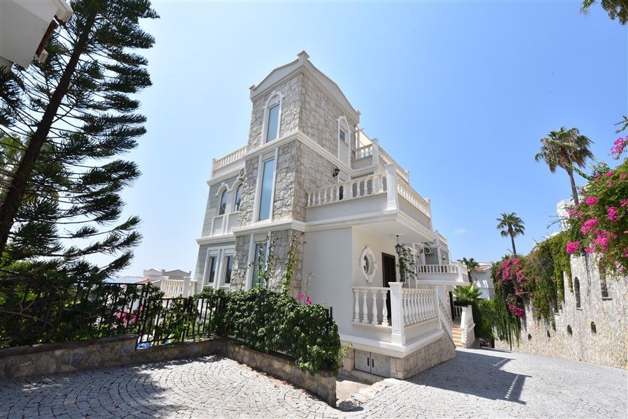 Villa in the resort area of ​​Alanya - Konakli 