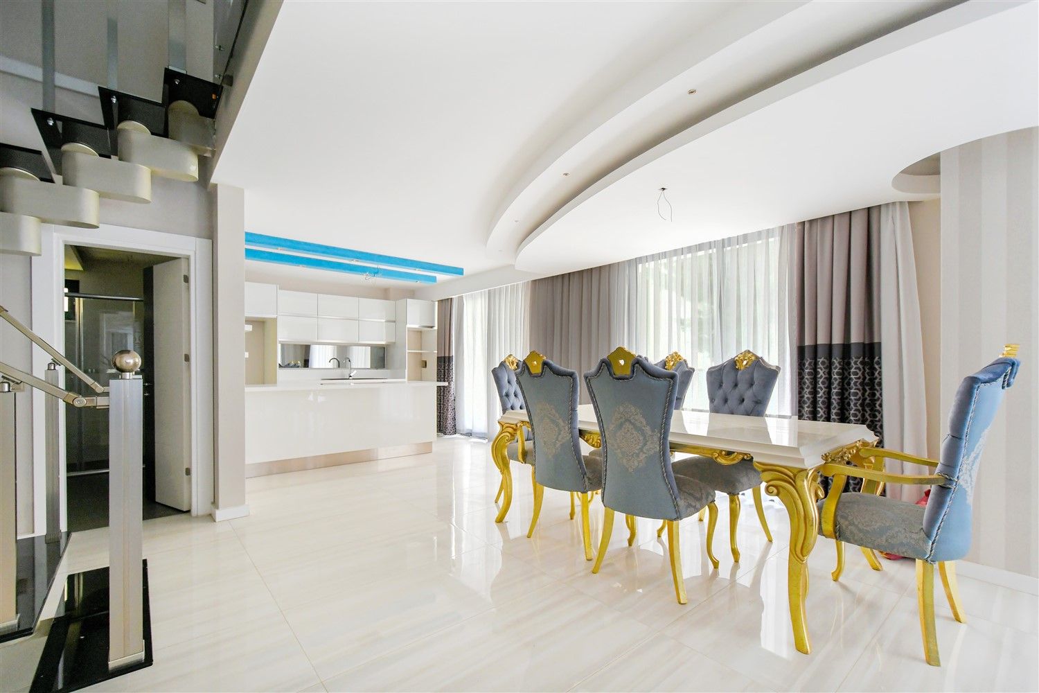 Garden duplex 3+1 with furniture, in Kargicak - Alanya