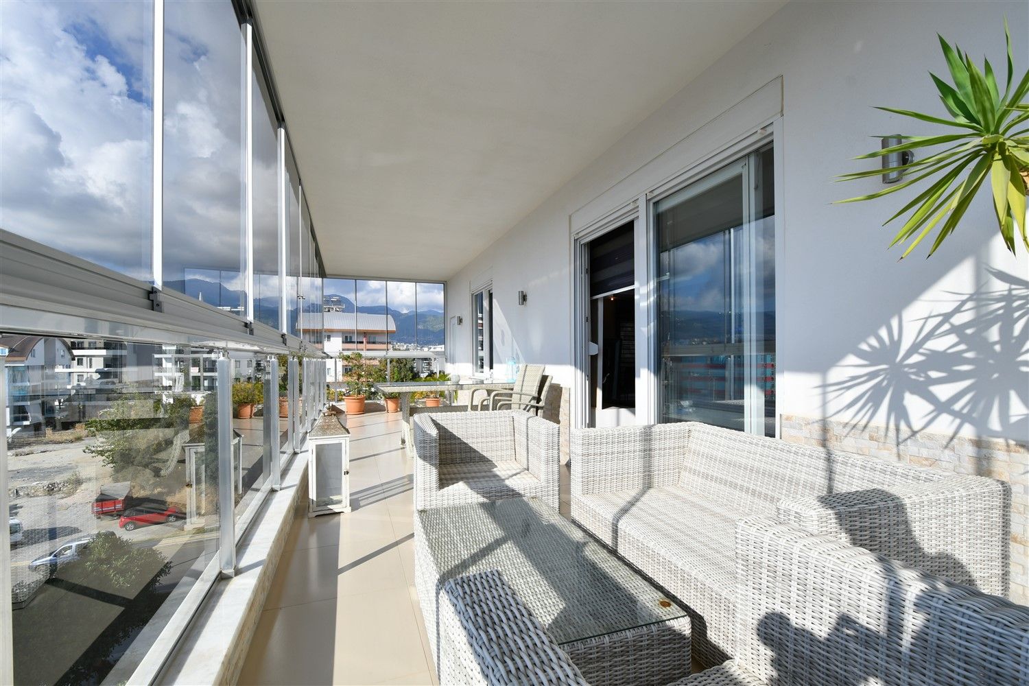 Large penthouse 3+1 in Tosmur, complex with infrastructure