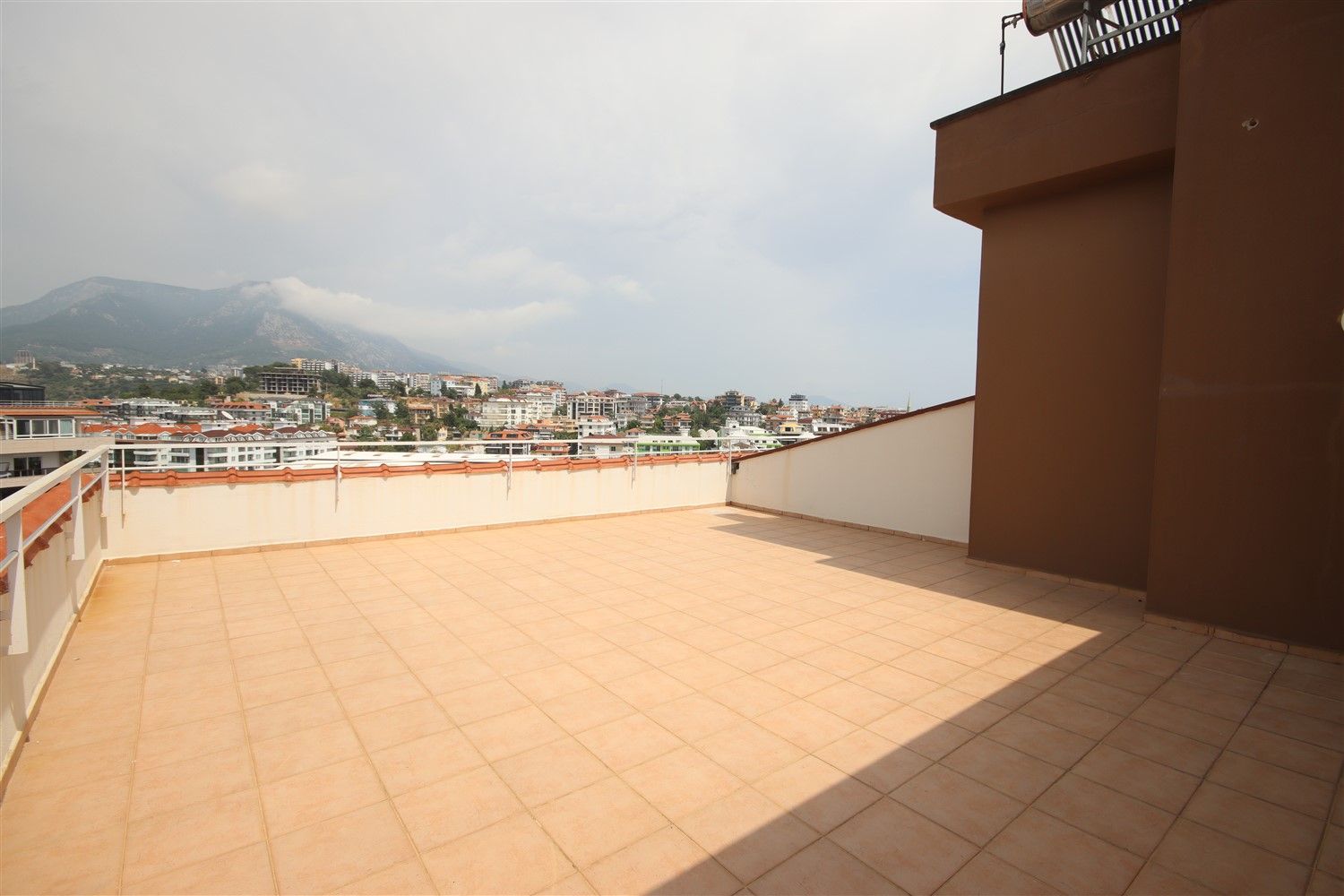 Duplex apartment 3+1 in excellent location of Tosmur disrtict