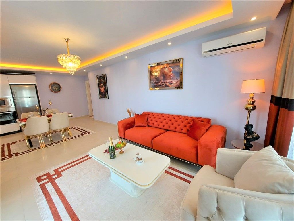 Apartment in popular district Mahmutlar