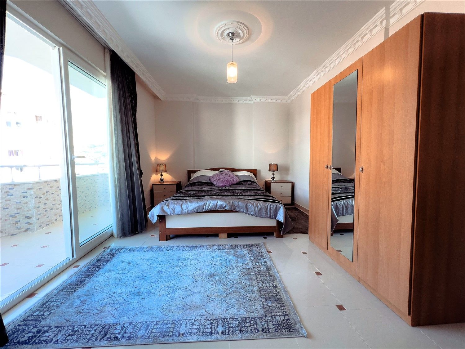 Sea view apartment 2+1 in popular district of Alanya - Mahmutlar