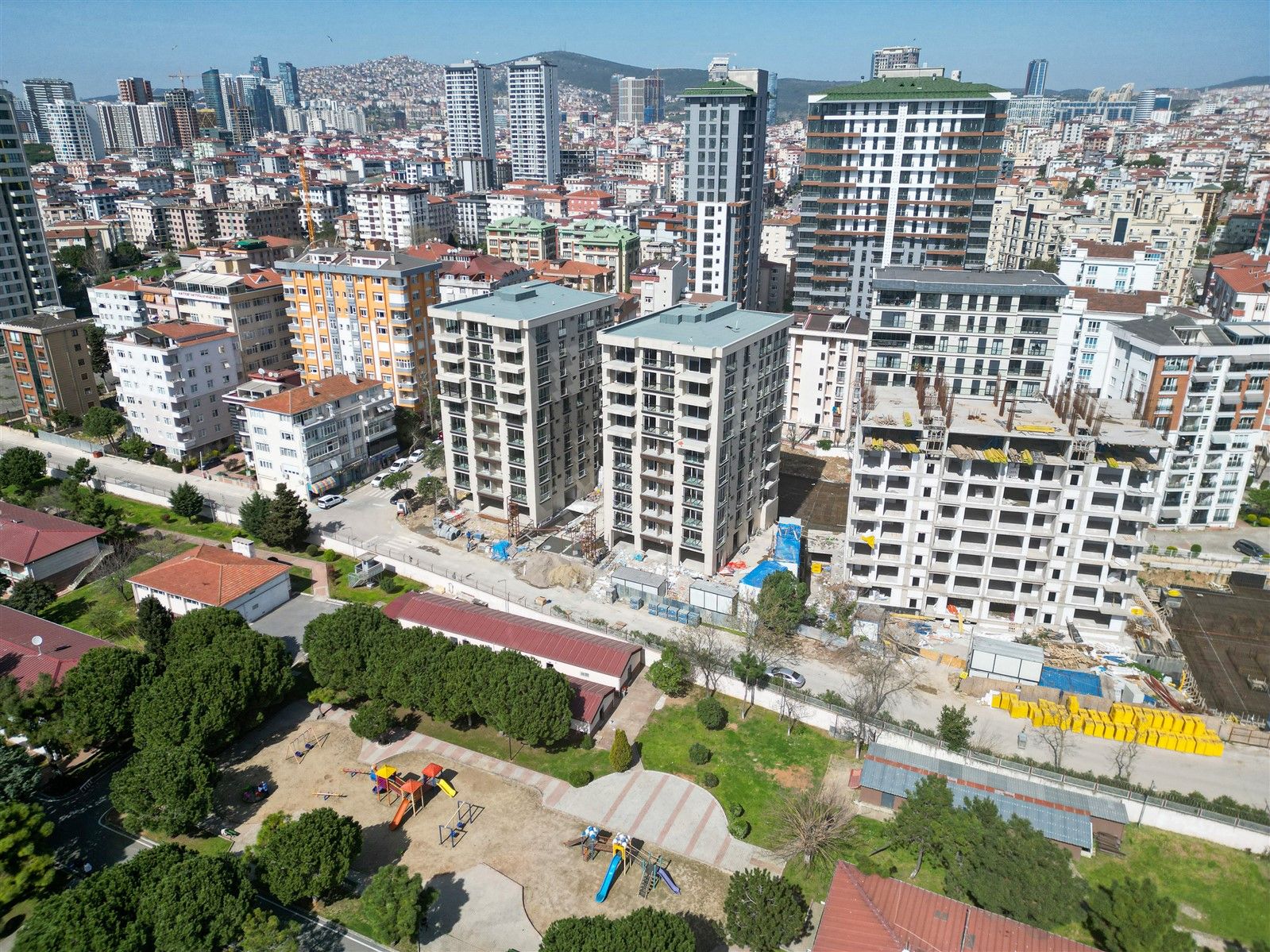 New apartments just 400 m from the beach - Kartal district