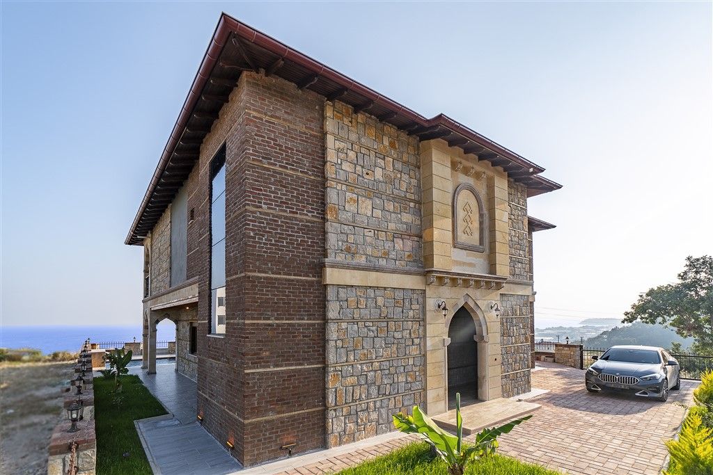 Luxurious panoramic villa for citizenship in Avsallar district