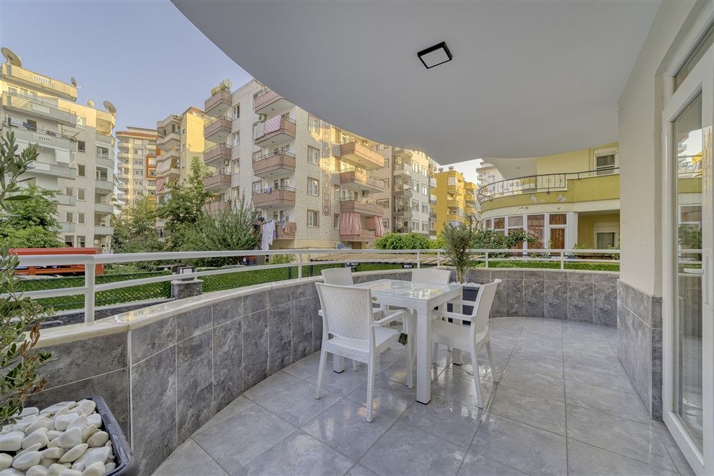 Apartment in popular district Mahmutlar