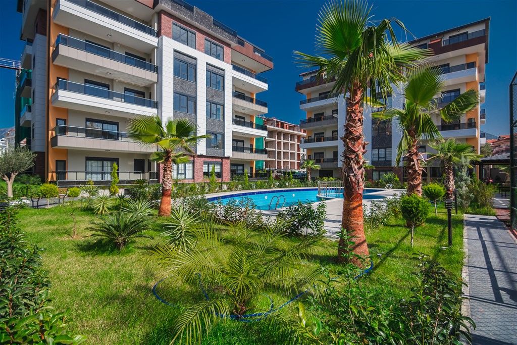 Apartment 4+1 in excellent location of Oba district, Alanya