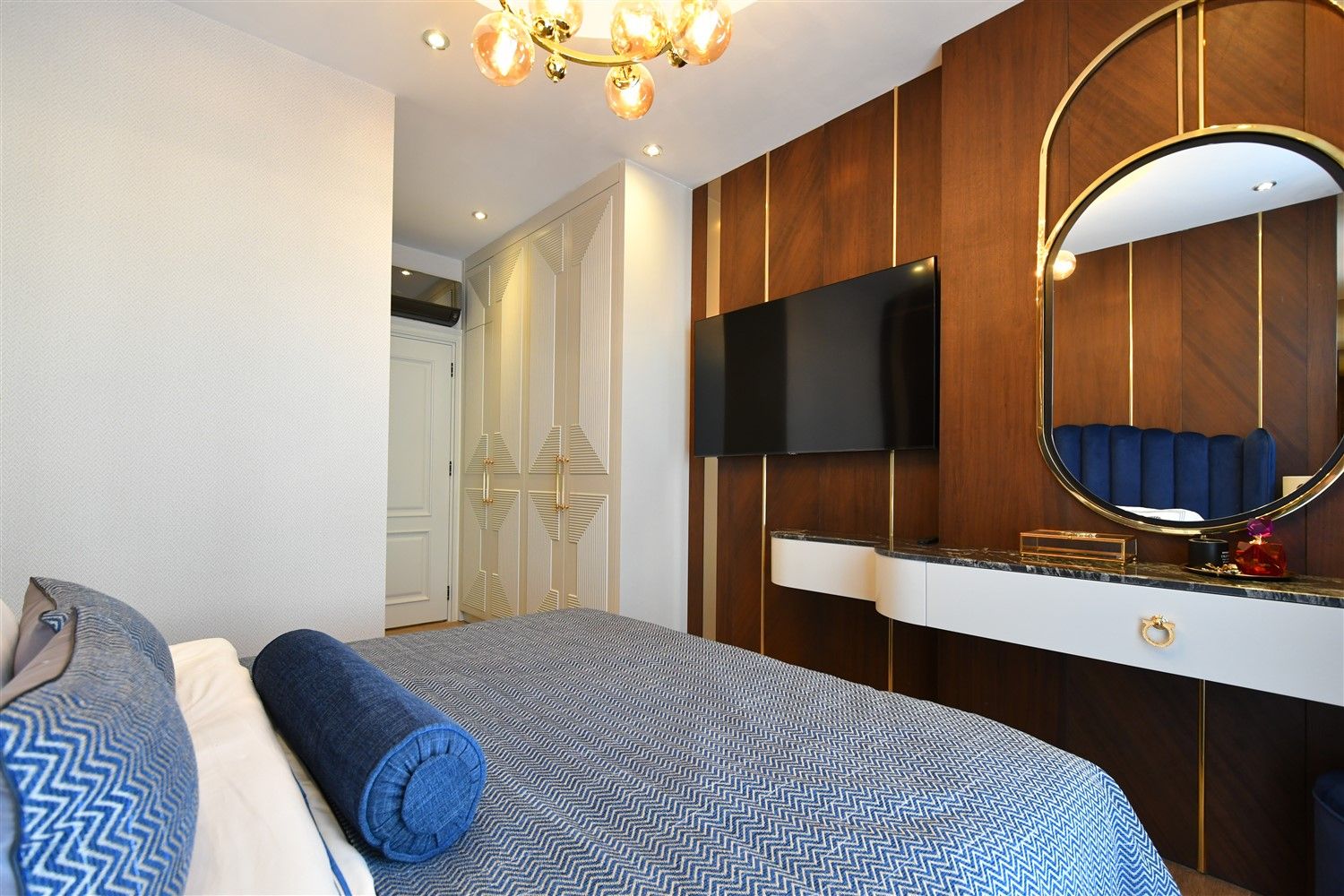 2 bedrooms furnished apartment, first coastline