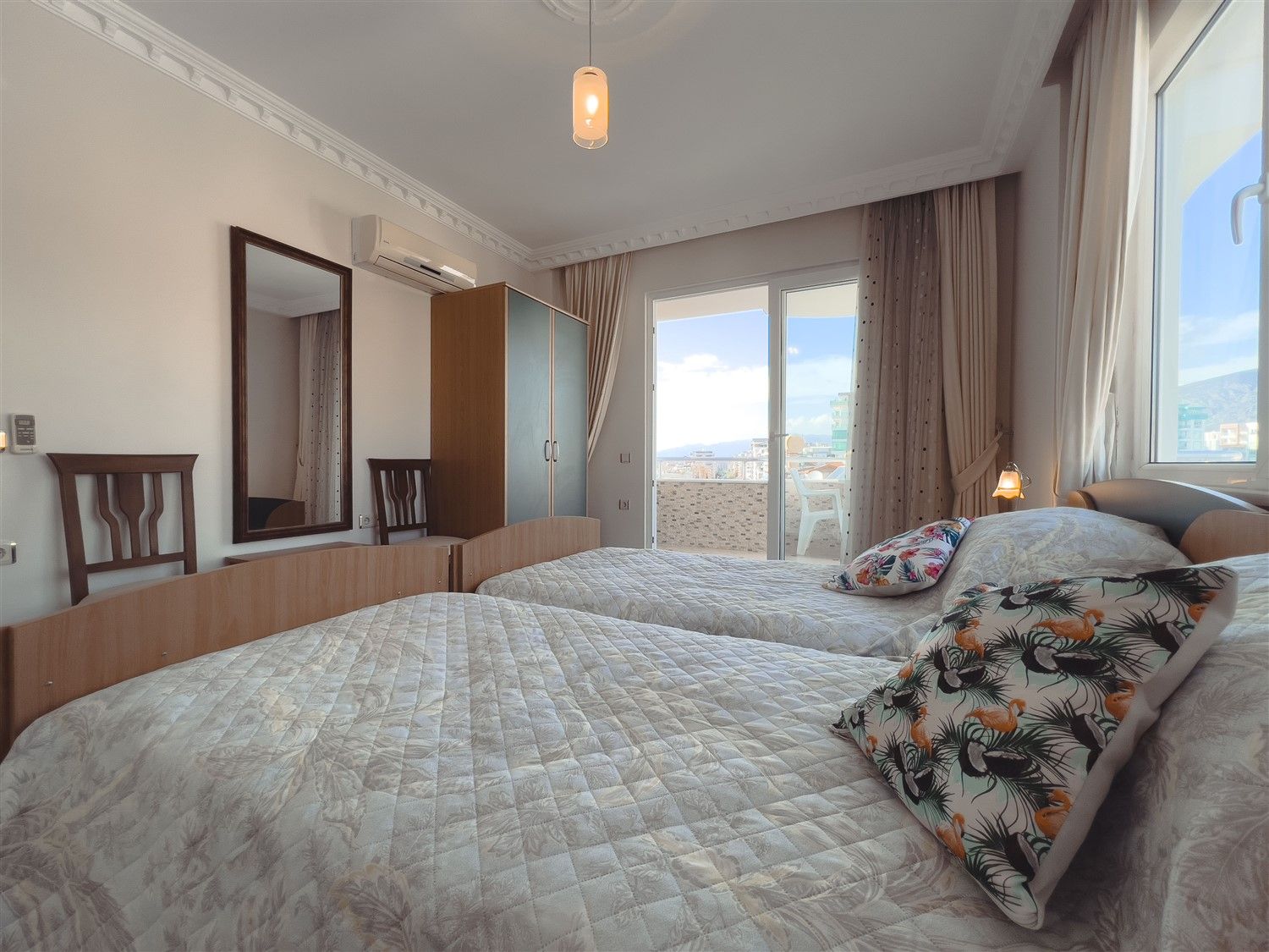 Sea view apartment 2+1 in popular district of Alanya - Mahmutlar