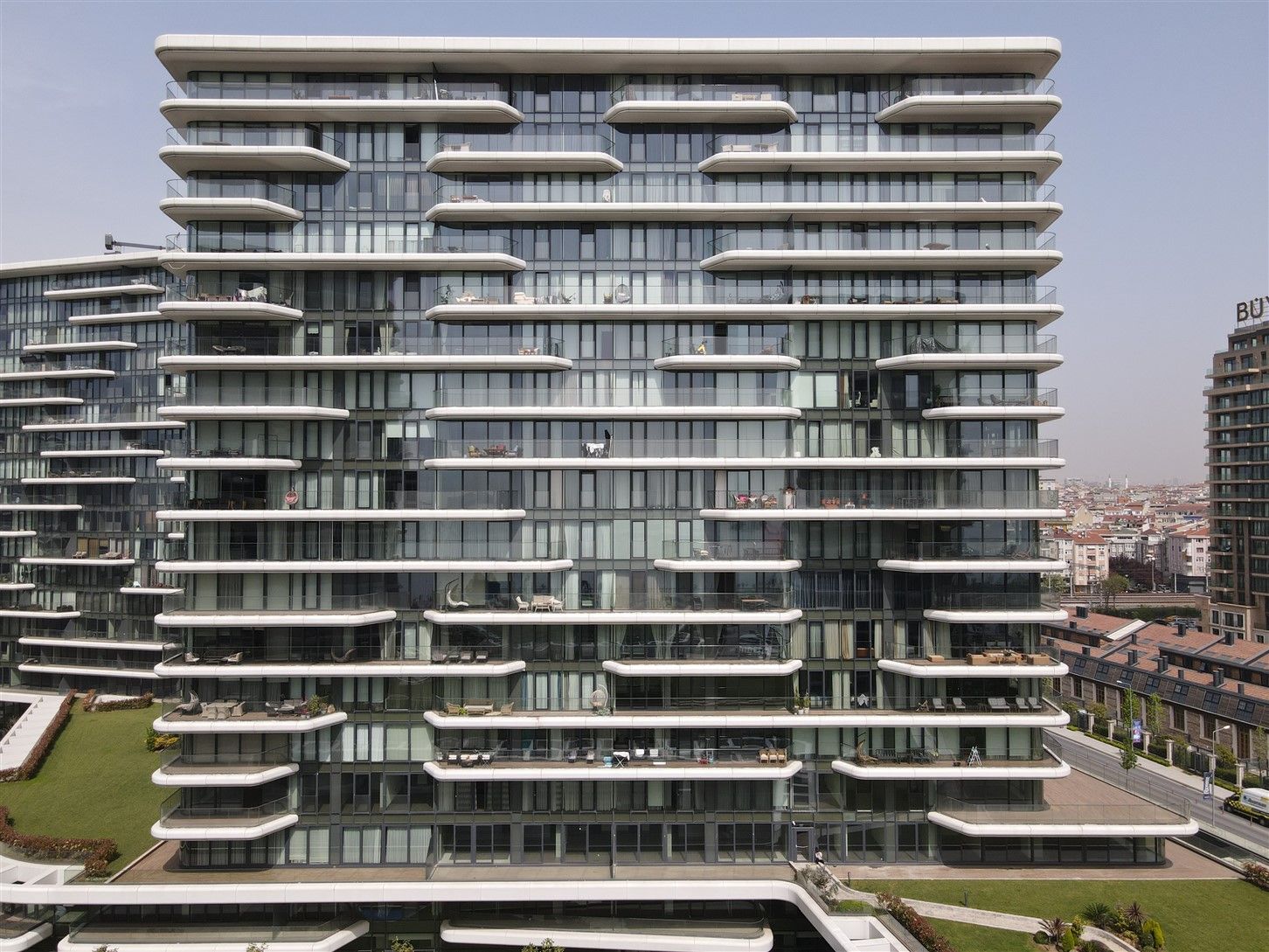 Luxury sea view residences with full conveniences in İstanbul