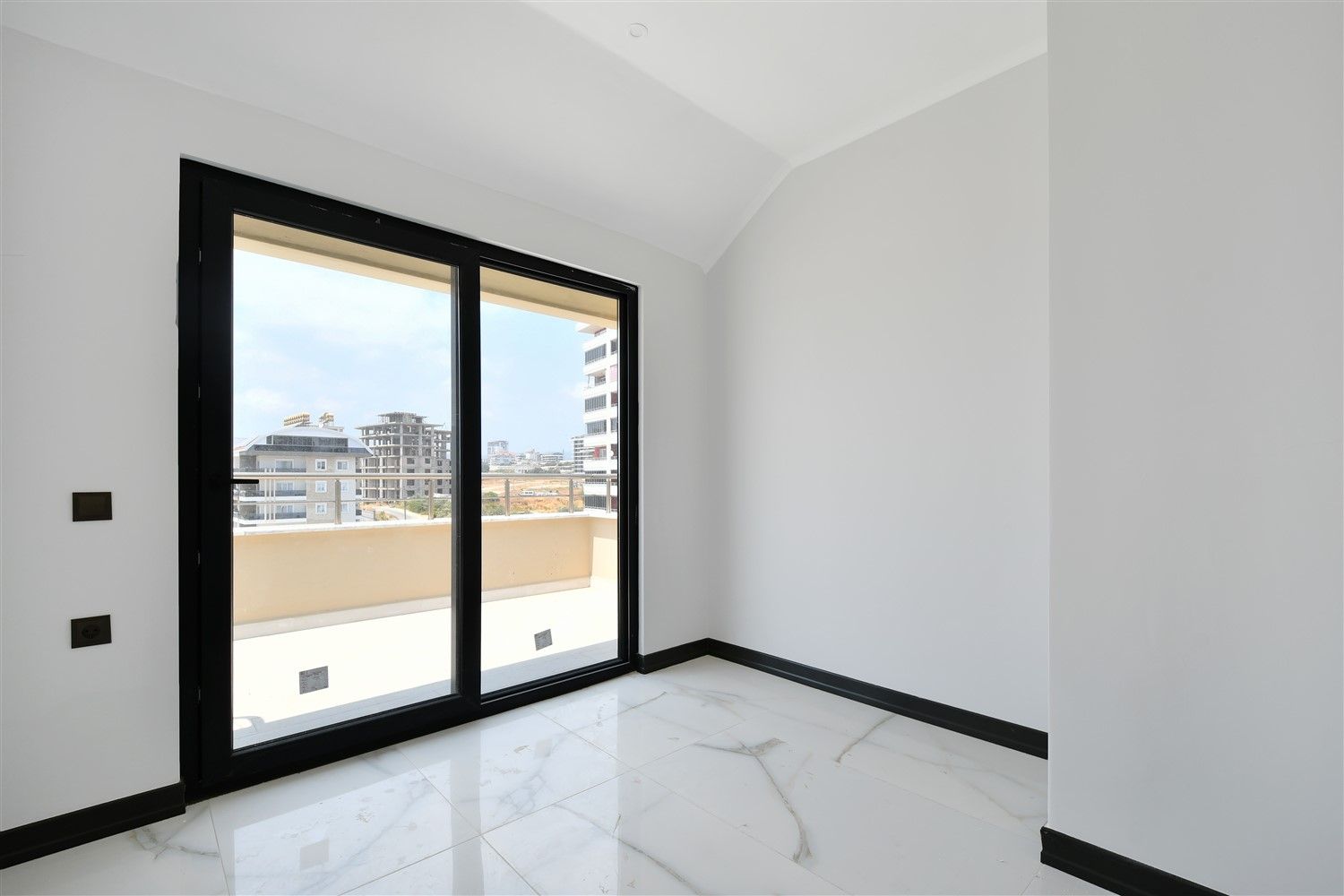 Duplexes 2+1 in a new building, Payallar area - Alanya