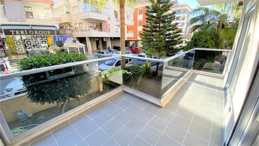 Duplex 4+1 in the center of Alanya, suitable for citizenship