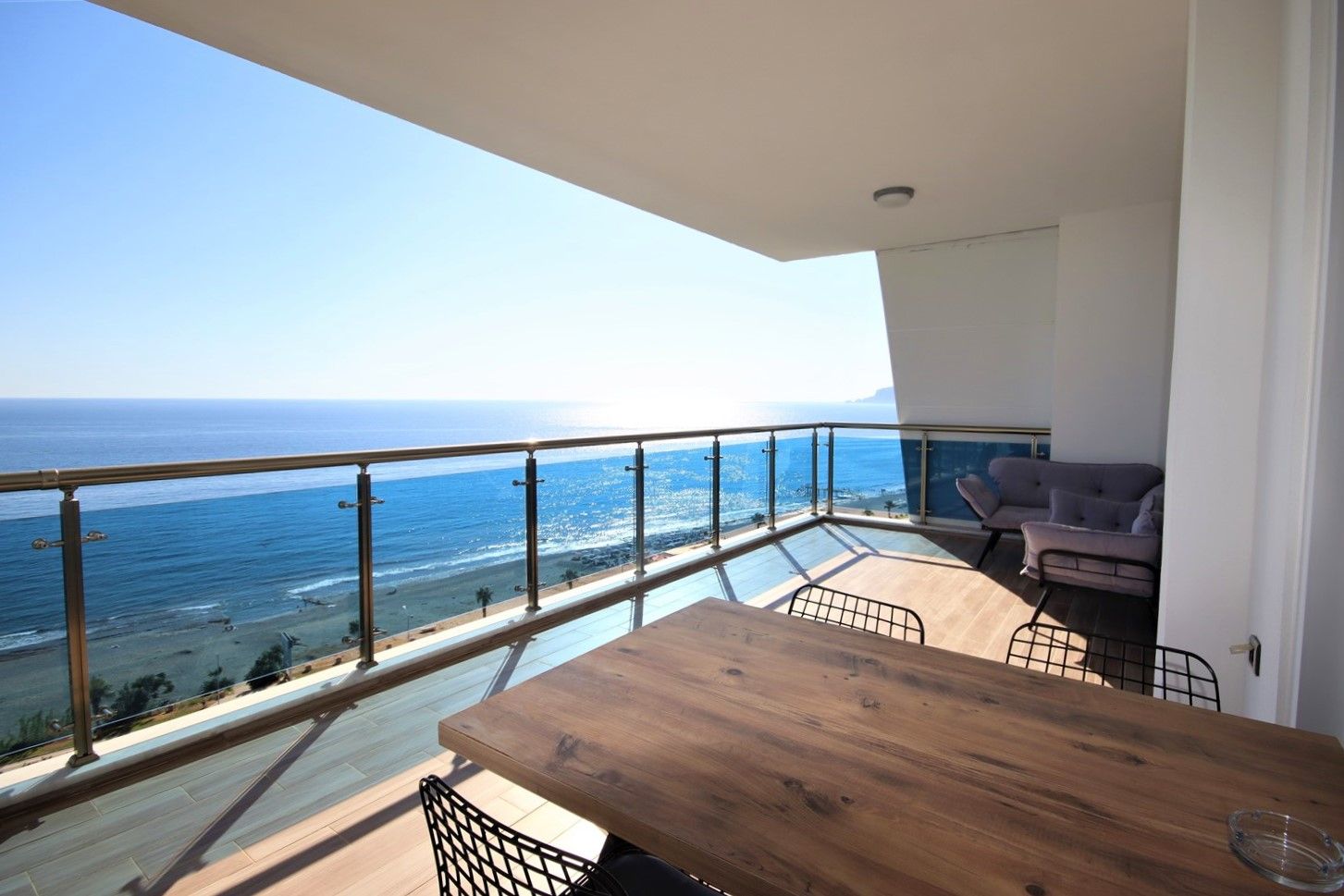 Amazing sea view 1+1 apartment in Mahmutlar district