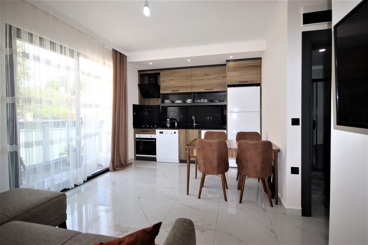 1+1 furnished apartment in Oba district, Alanya