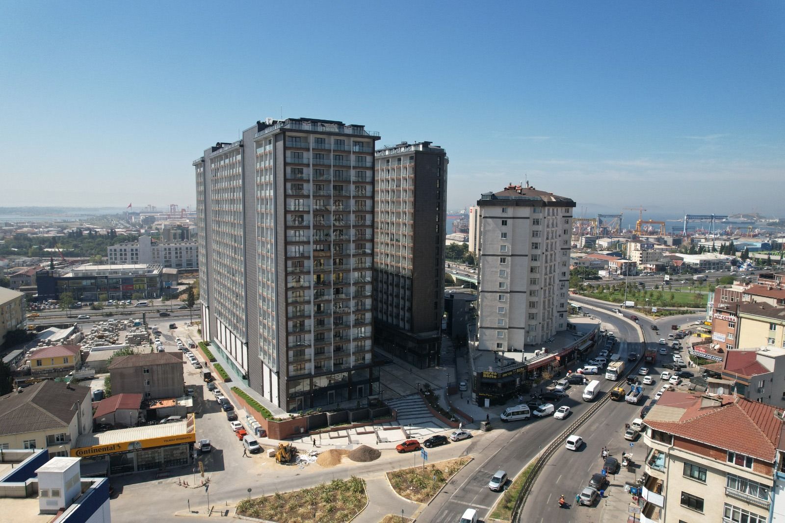 Finished apartments in new modern complex - İstanbul, Tuzla district