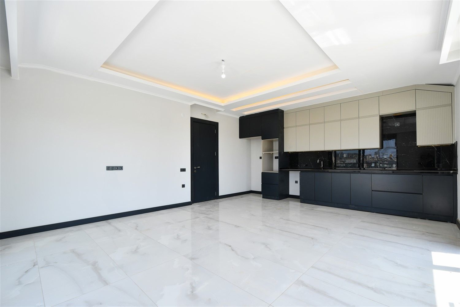 Ters duplex 3+1 in a new complex, Oba - Alanya