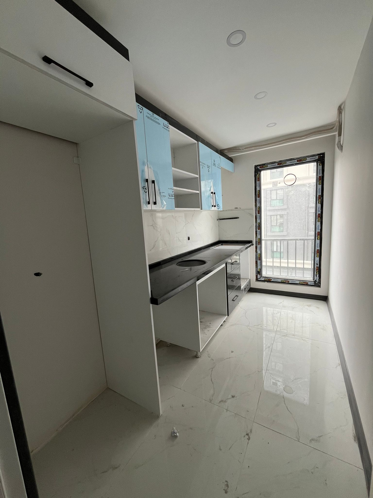 New apartments in a prospective district of Istanbul - Eyupsultan