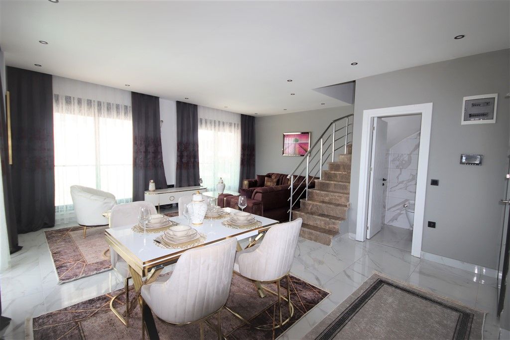 Furnished penthouse 2+1 in Oba, Alanya