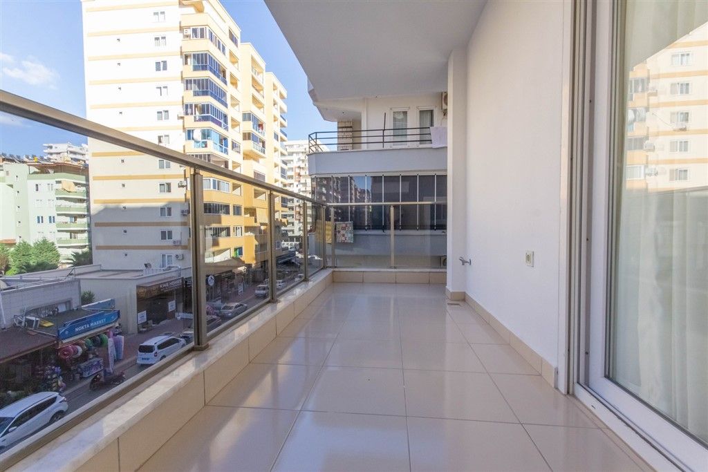 Apartment in popular district Mahmutlar