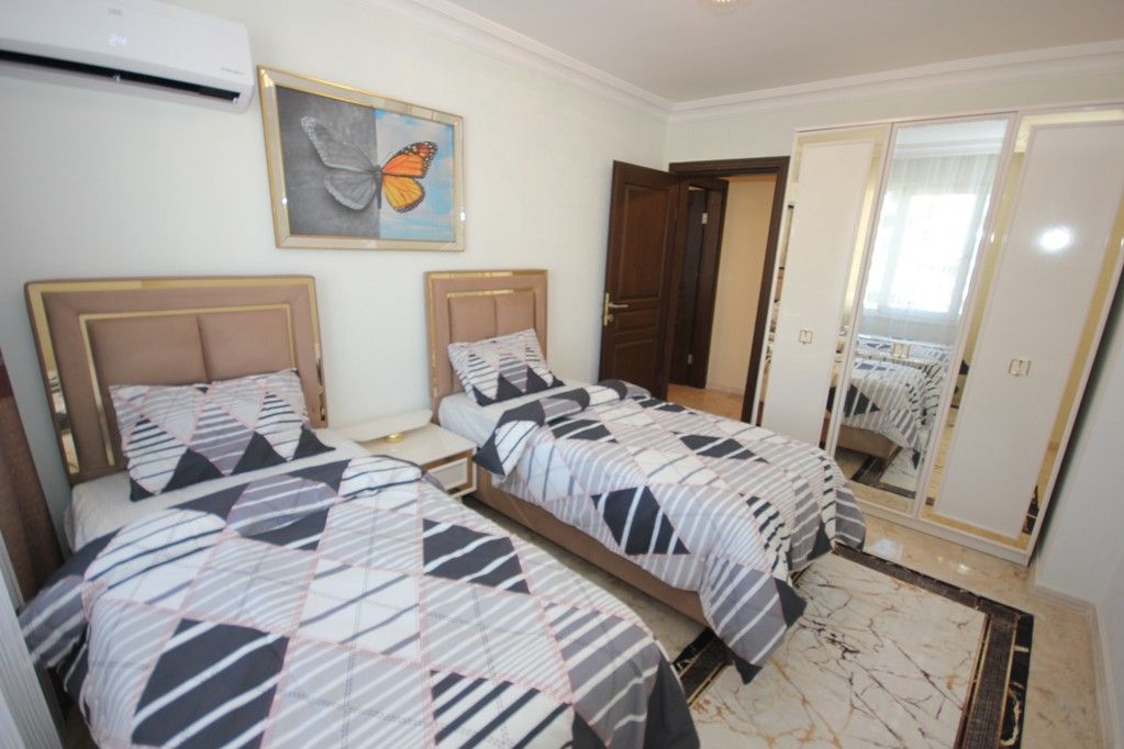 Apartment in popular district Mahmutlar