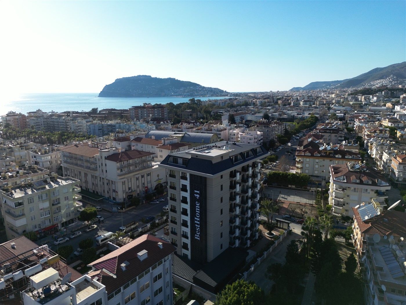 Apartment 1+1 in the center of the resort Alanya town