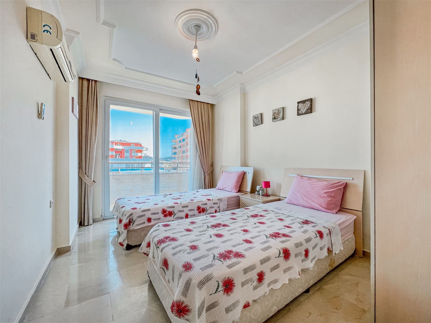 2 bedrooms apartment in popular district - Mahmutlar