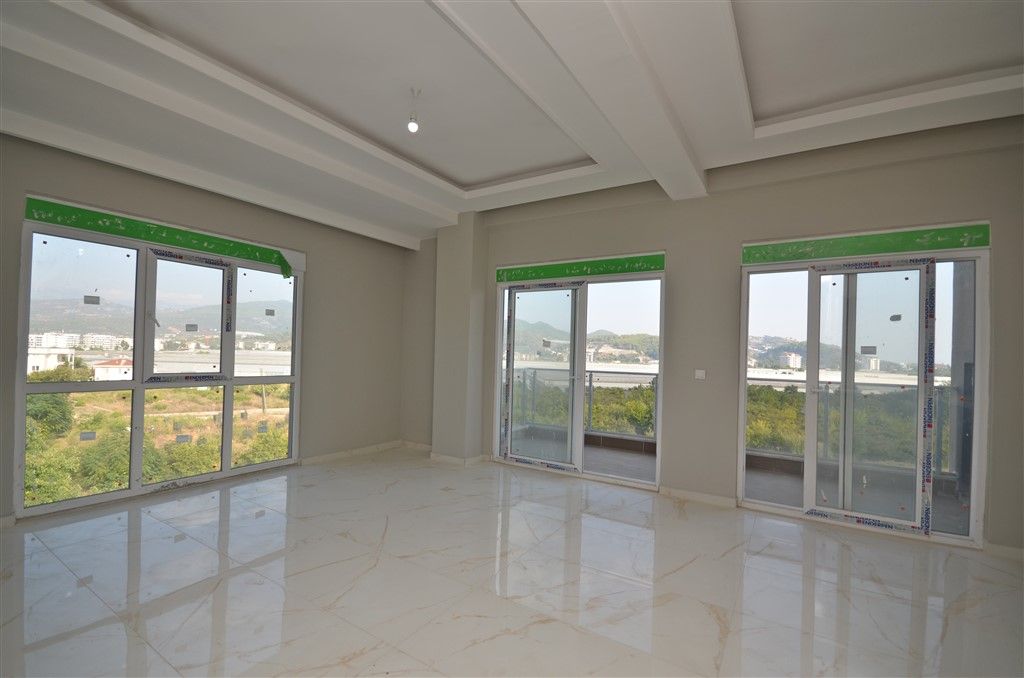 New 3-berdooms penthouse in Demirtas district