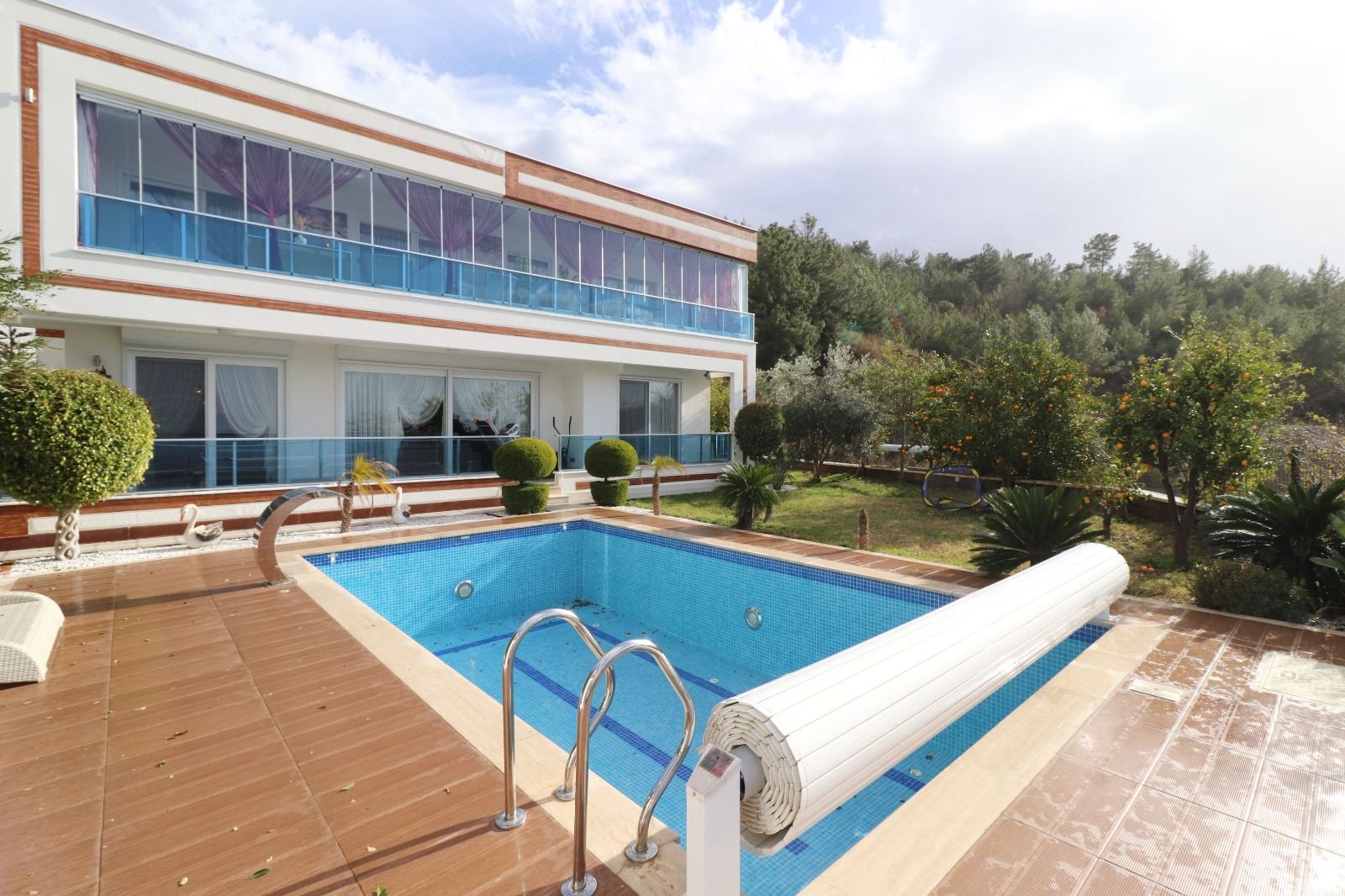 Villa 4+1 with pool - Kargicak district, Alanya