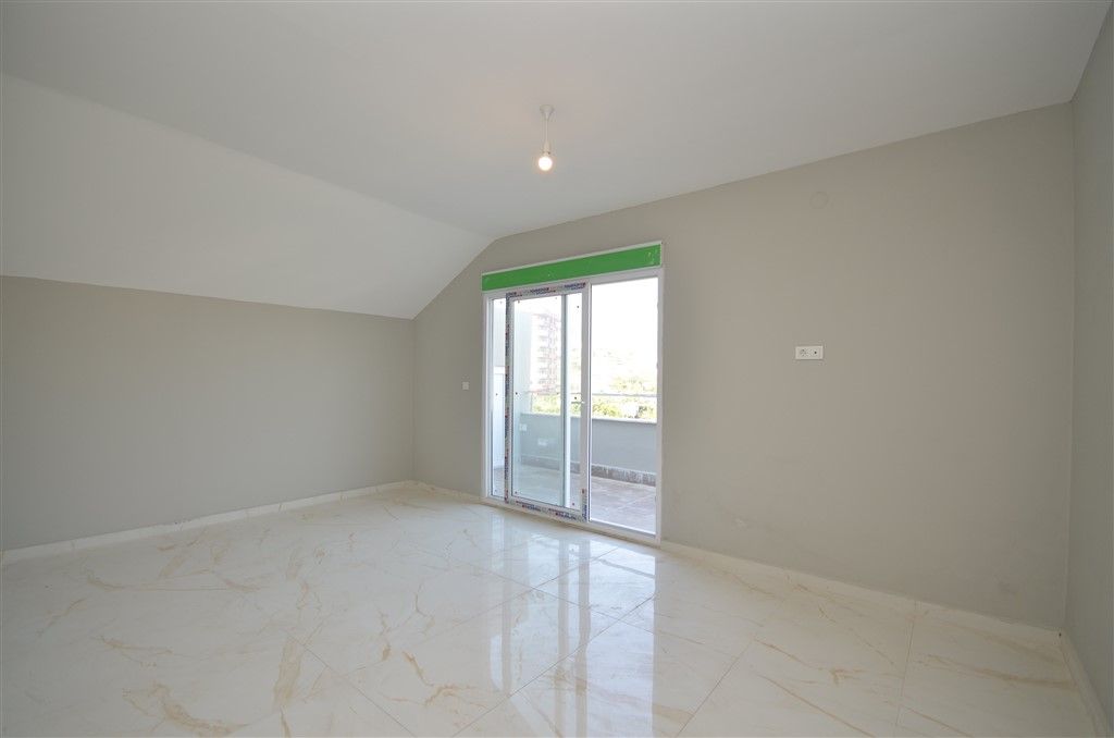 New 3-berdooms penthouse in Demirtas district