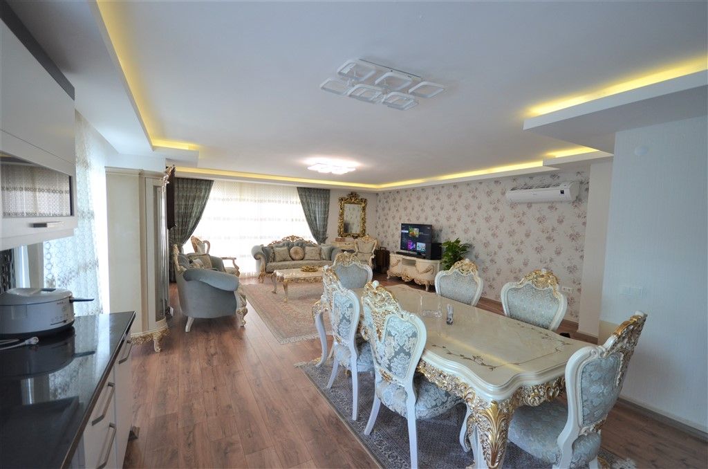 Apartment in popular district Mahmutlar