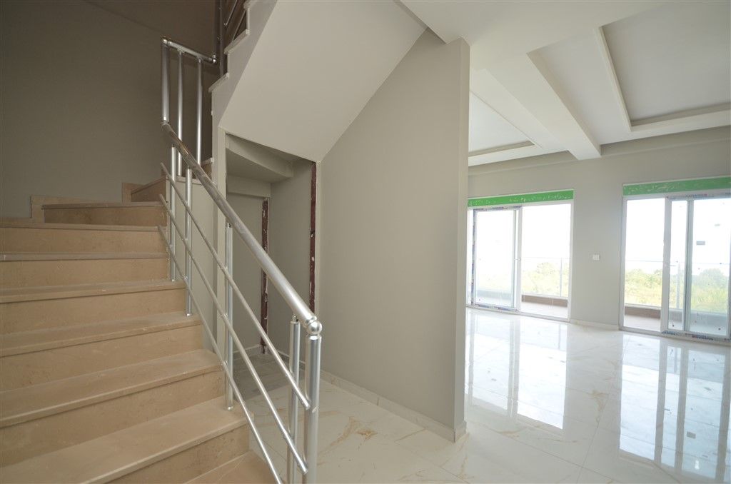 New 3-berdooms penthouse in Demirtas district