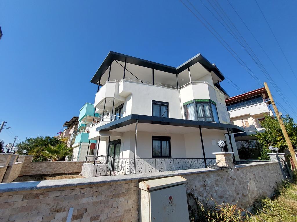 Furnished villa 2+1 near the sea, Demirtash district