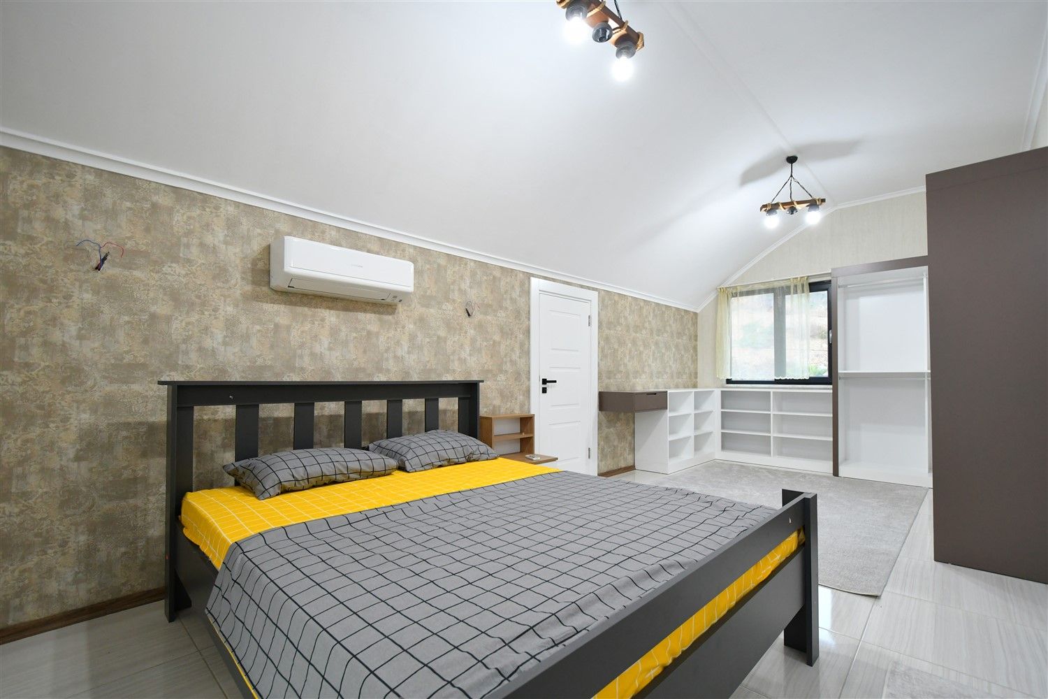 Four bedrooms villa in Kargicak, suitable for citizenship