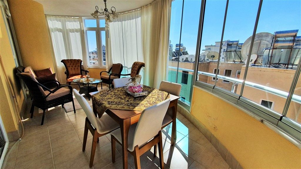 Apartment in popular district Mahmutlar