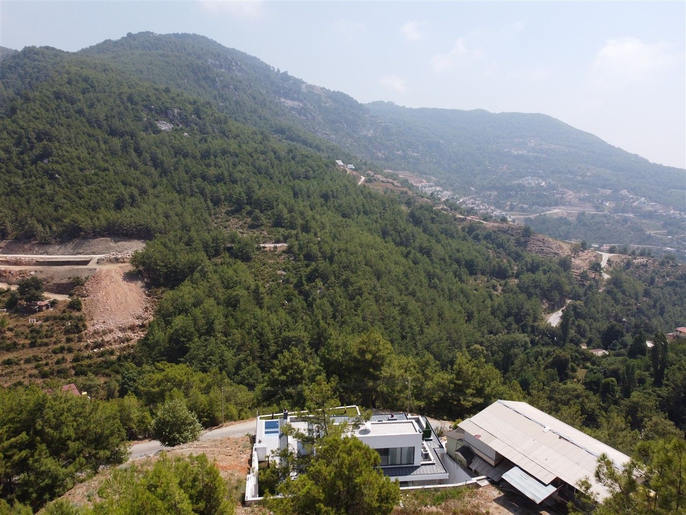 New villa 5+2 surrounded by forest - Tepe district, Alanya