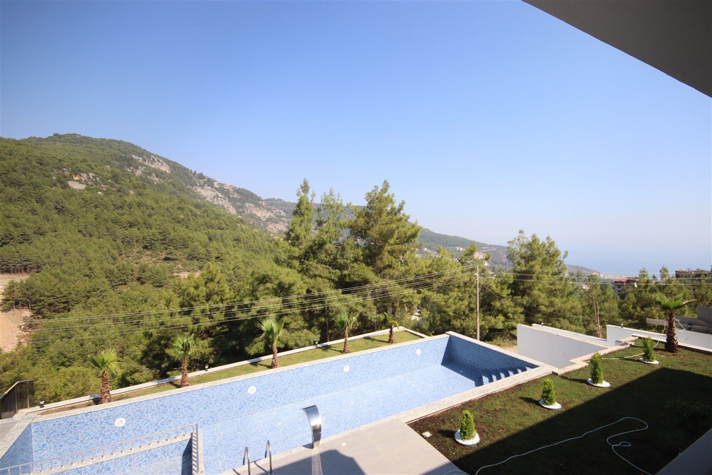 New villa 5+2 surrounded by forest - Tepe district, Alanya