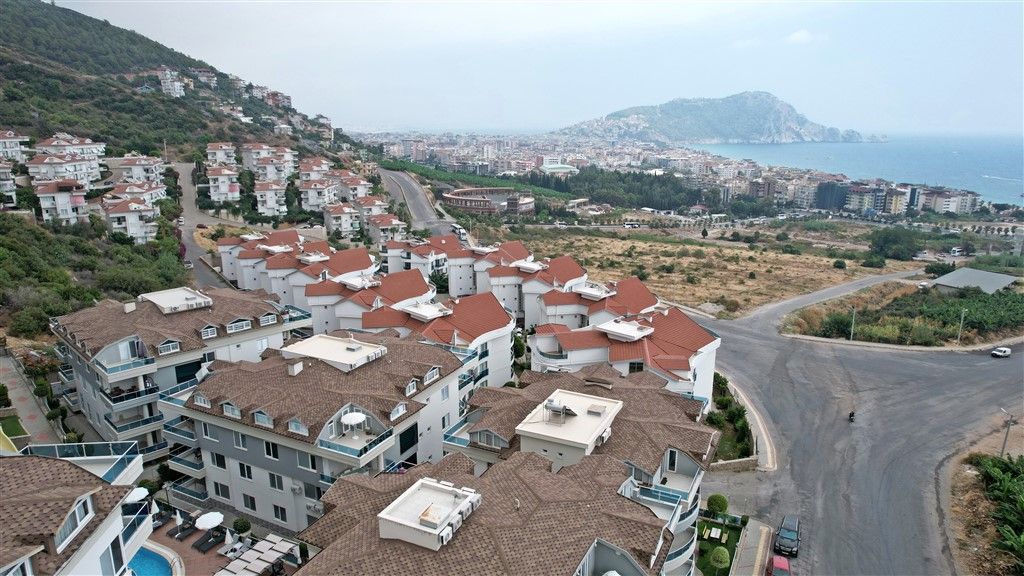 View penthouse 300 m from the famous Cleopatra Beach