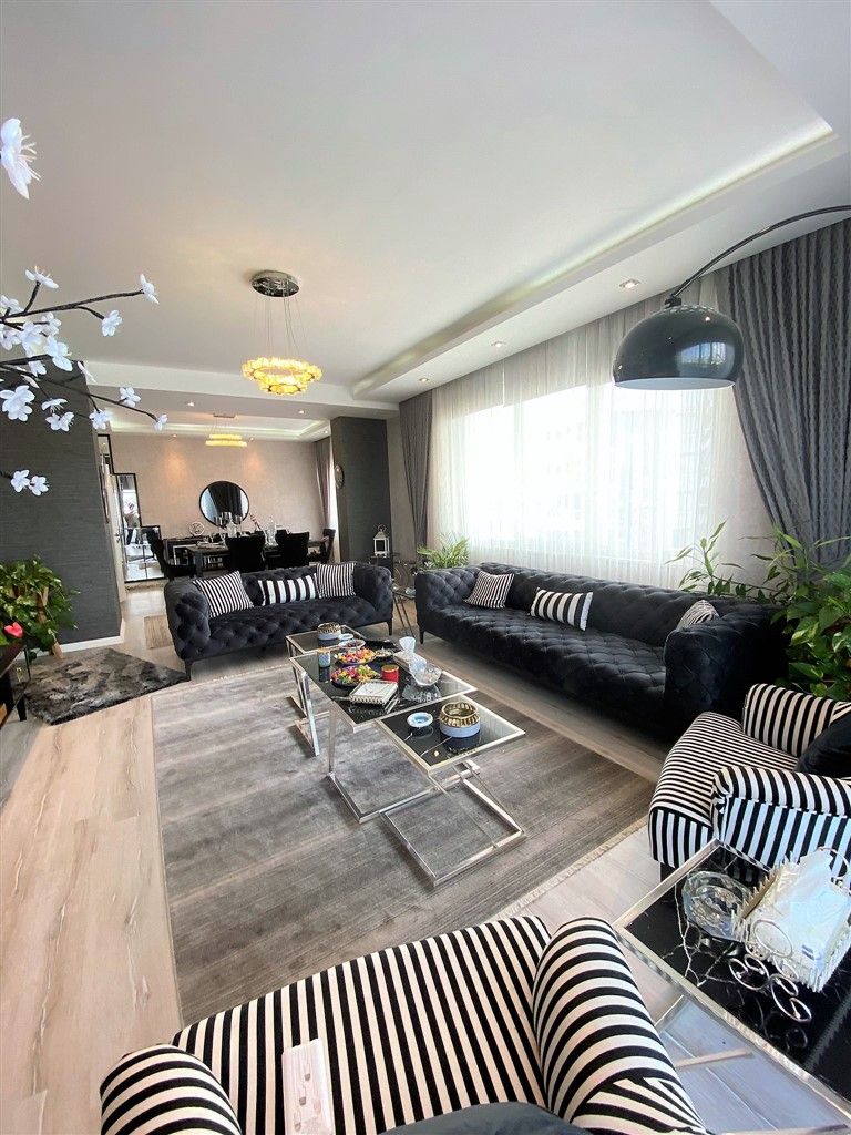 Apartment in popular district Mahmutlar