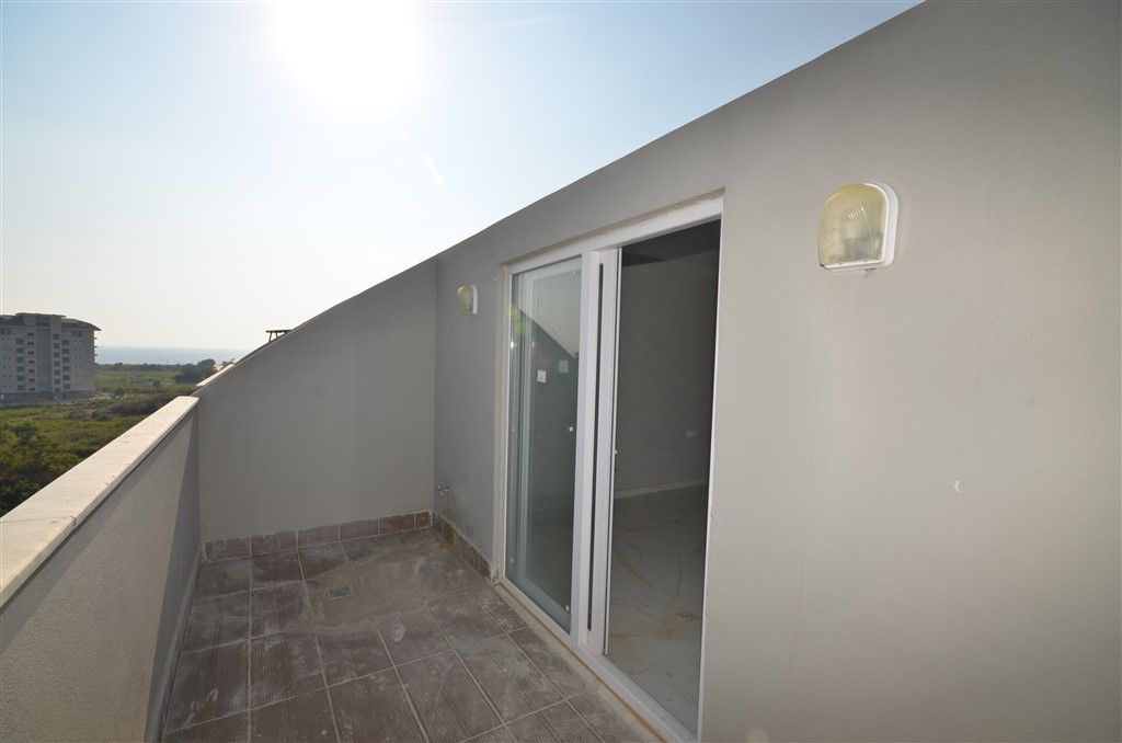 New 3-berdooms penthouse in Demirtas district