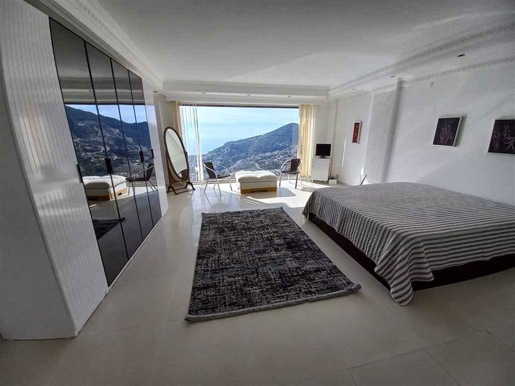 Villa in the luxurious Bektas area